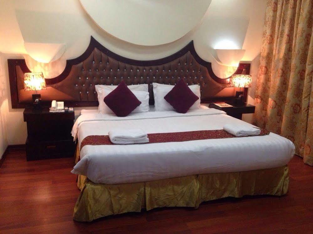 Kenanah Jeddah Hotel Luaran gambar